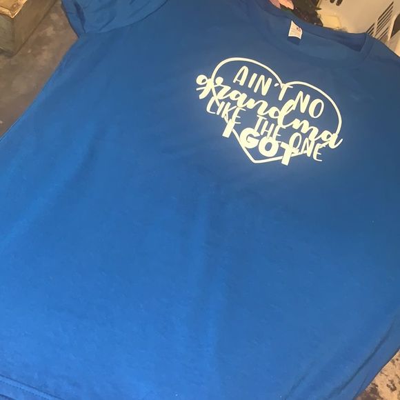 Customized T-shirt says ain’t no grandma like the one I got - Picture 4 of 5